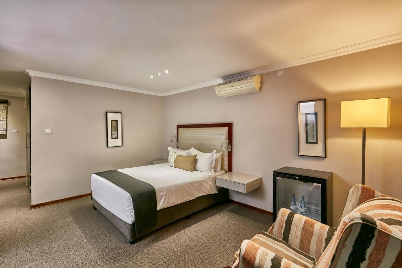 Regent Kgale Lodge Gaborone Extérieur photo