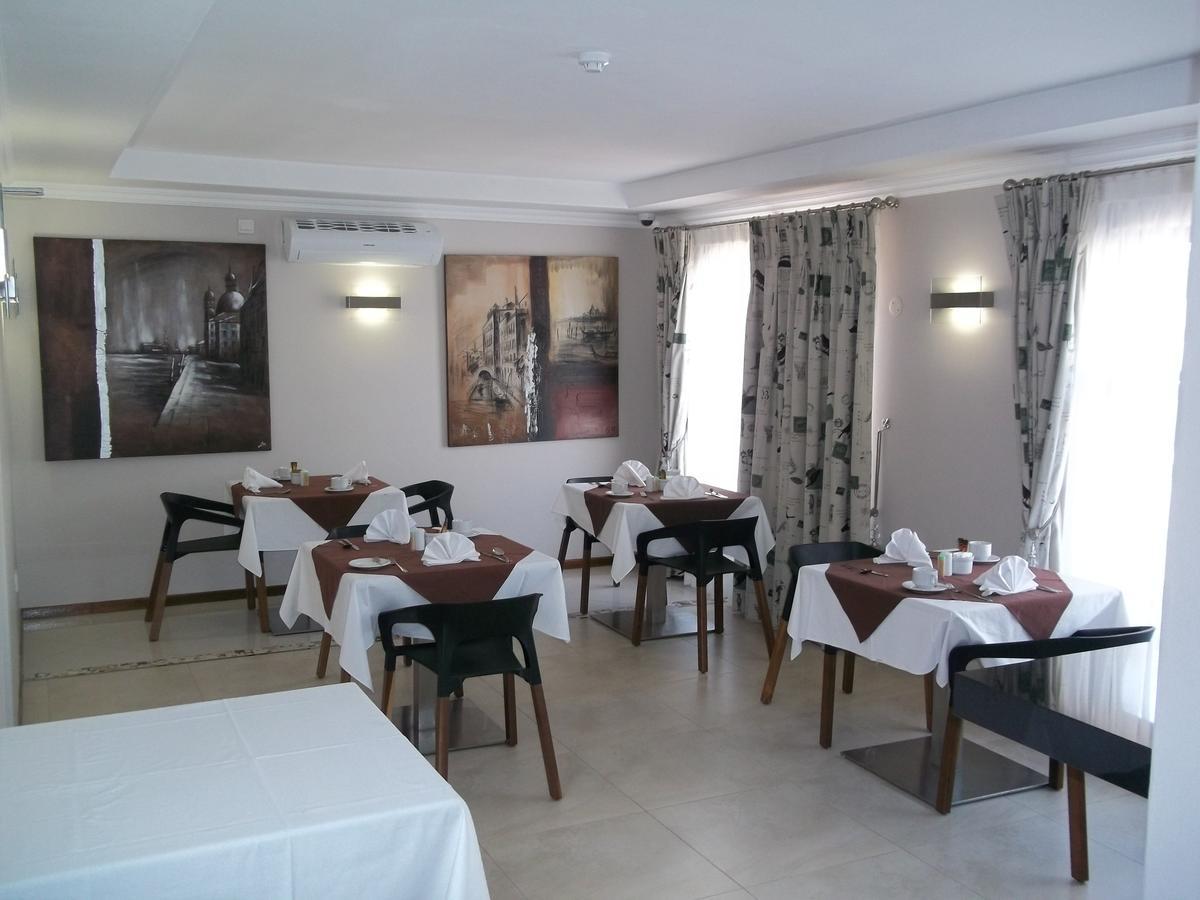 Regent Kgale Lodge Gaborone Extérieur photo